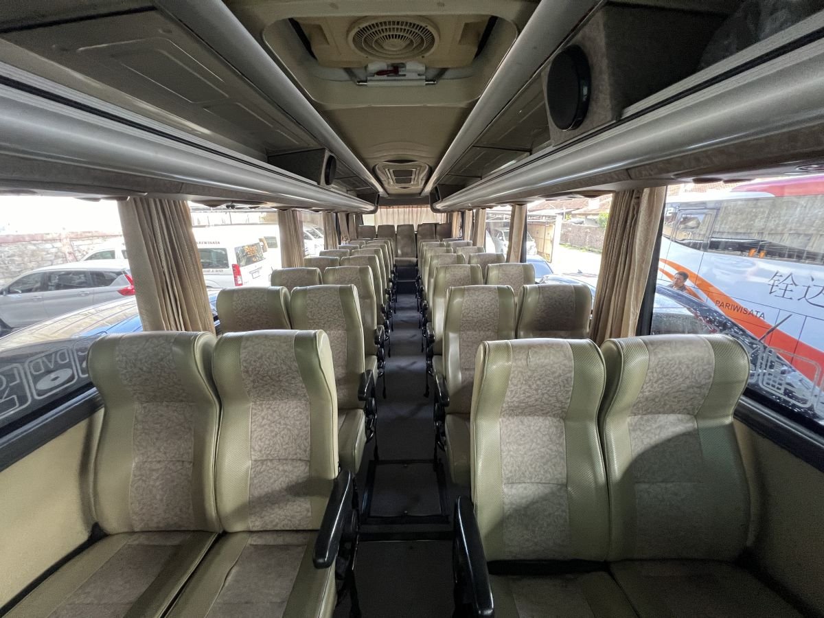 Hino 35 Seat